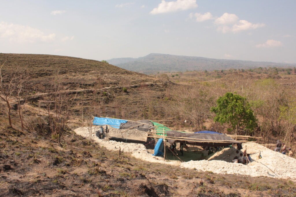 Excavation of Mata Menge in 2014.